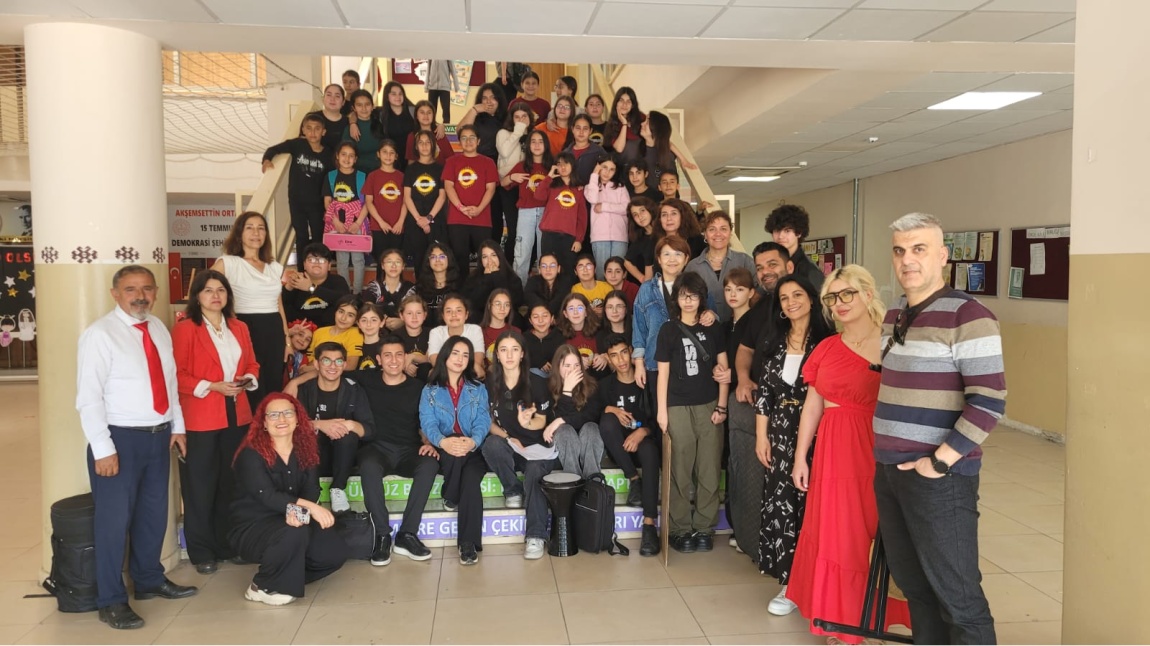 ŞUBE MÜDÜRÜMÜZ EBRU SAYGIN İLE ÇUKUROVA GÜZEL SANATLAR LİSESİ ÖĞRETMEN VE ÖĞRENCİLERİNİN OKULUMUZU ZİYARETİ